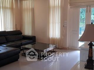 For rent 3 bedrooms house in Lat Krabang, Bangkok