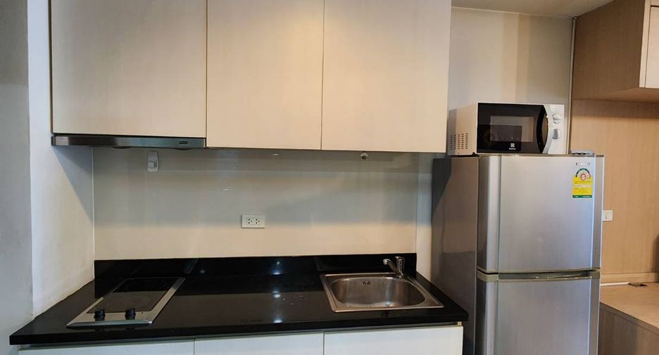 For rent 1 bed condo in Pathum Wan, Bangkok