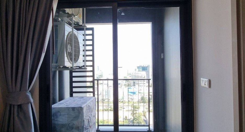 Condo en alquiler de 1 habitaciones en Huai Khwang, Bangkok