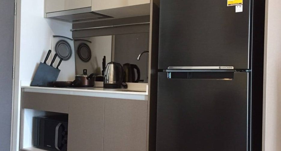 Condo en alquiler de 1 habitaciones en Huai Khwang, Bangkok