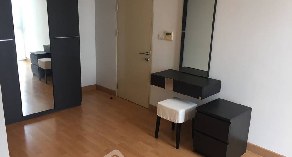 Wohnung zur Miete mit 3 Zimmer in Khlong Toei, Bangkok