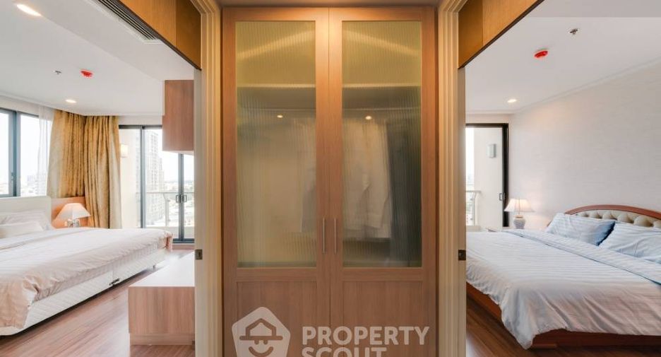 For rent 2 bedrooms condo in Sathon, Bangkok