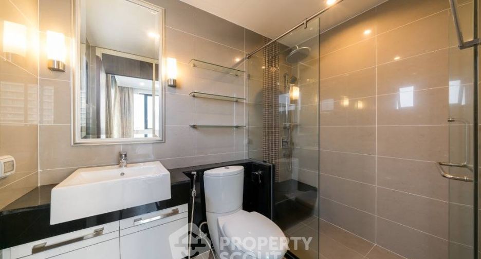 For rent 2 bedrooms condo in Sathon, Bangkok