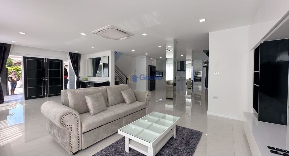 For rent 3 ベッドルーム house in Bang Lamung, Chonburi