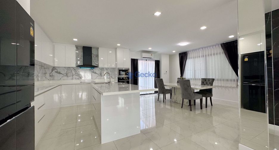 For rent 3 ベッドルーム house in Bang Lamung, Chonburi