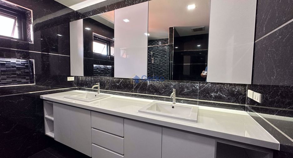 For rent 3 ベッドルーム house in Bang Lamung, Chonburi