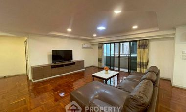 For rent 3 bedrooms apartment in Watthana, Bangkok