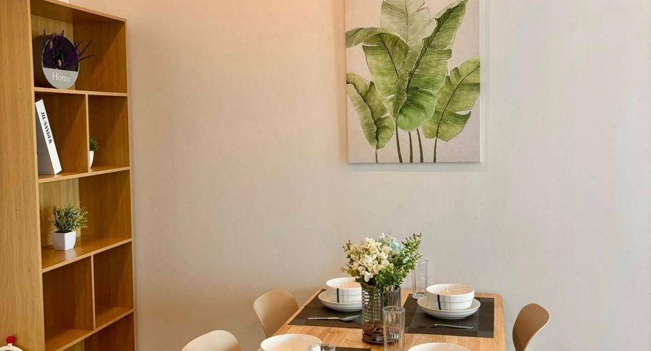 For rent 2 bedrooms condo in Thon Buri, Bangkok