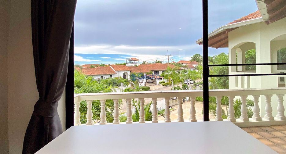 À louer 3 chambres maison à Bang Lamung, Chonburi