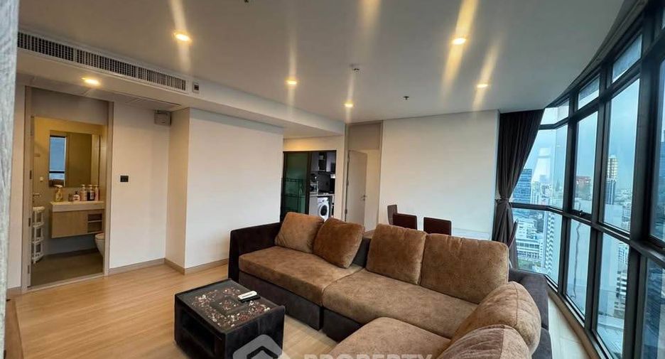 À louer 2 chambres condo à Watthana, Bangkok