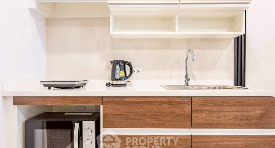 For rent 2 ベッドルーム condo in Khlong San, Bangkok