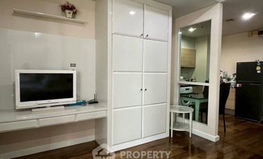 For rent 1 bed condo in Pathum Wan, Bangkok