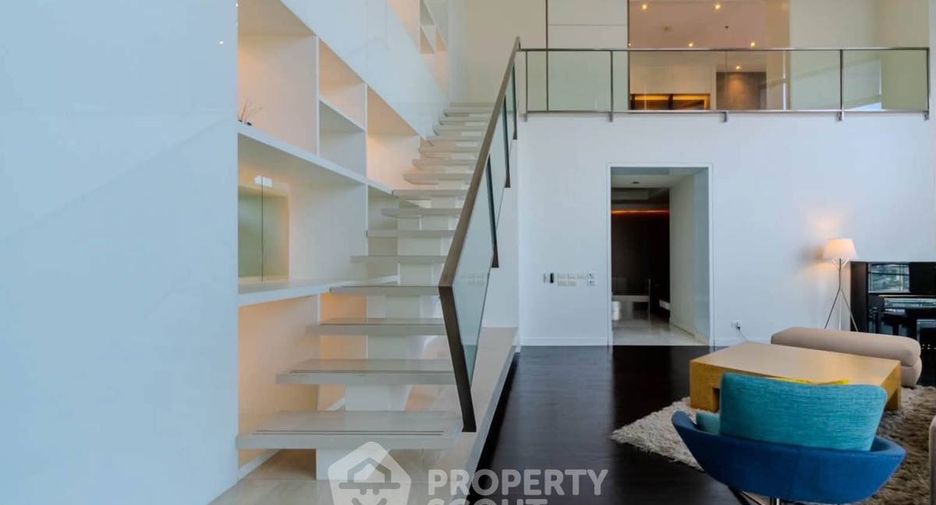 For rent 5 bedrooms condo in Bang Kho Laem, Bangkok