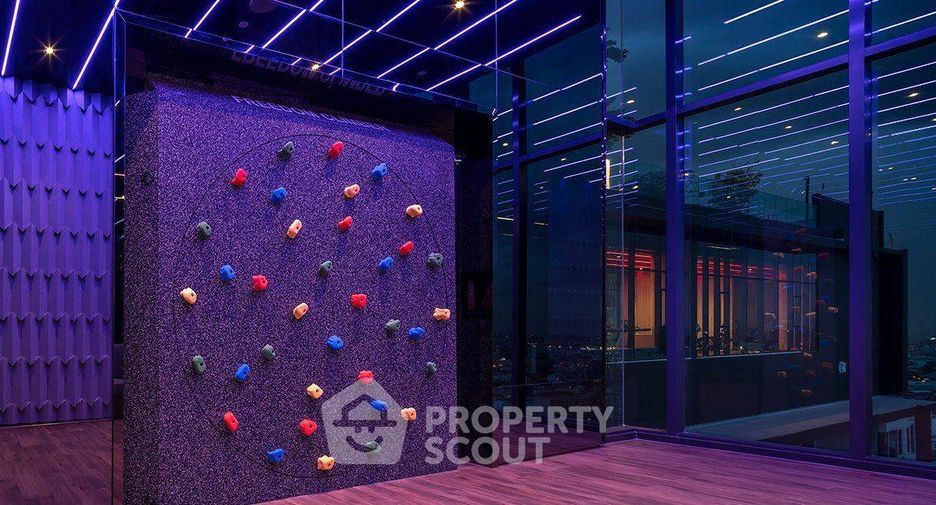 For rent 1 bed condo in Huai Khwang, Bangkok