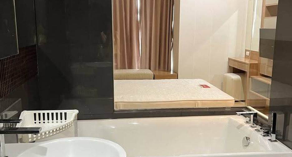 Wohnung zur Miete mit 1 Zimmer in Phra Khanong, Bangkok