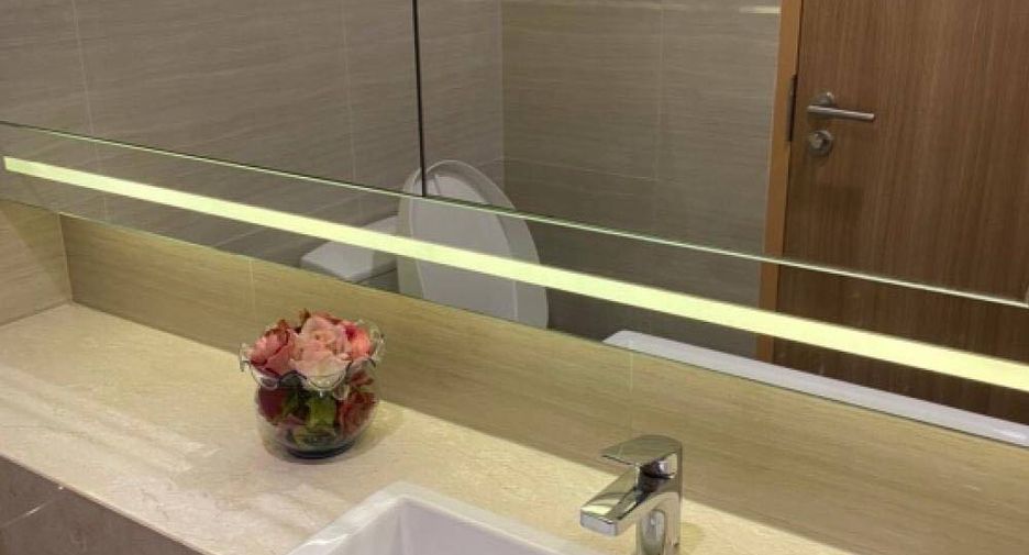 For rent 1 bed condo in Watthana, Bangkok