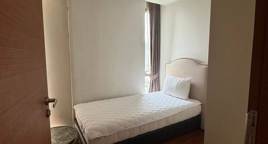 Condo en alquiler de 2 habitaciones en Khlong Toei, Bangkok