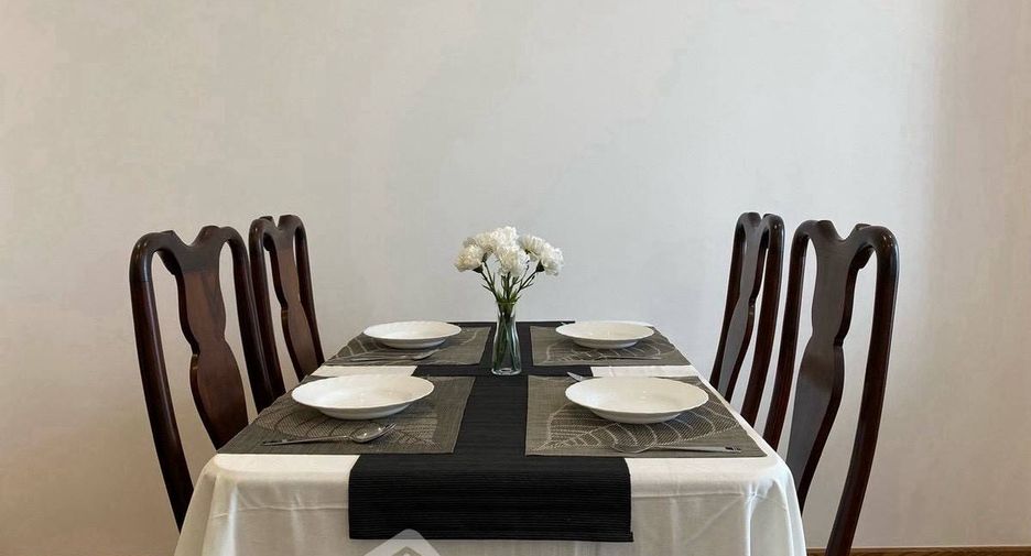 For rent 1 bed condo in Watthana, Bangkok