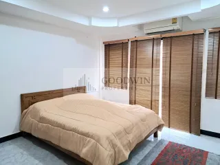 Casa adosada en venta de 2 habitaciones en Bang Lamung, Chonburi