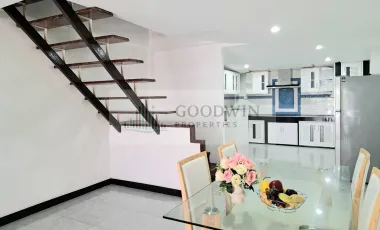 À vendre 2 chambres maison de ville à Bang Lamung, Chonburi