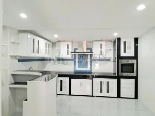 Casa adosada en venta de 2 habitaciones en Bang Lamung, Chonburi