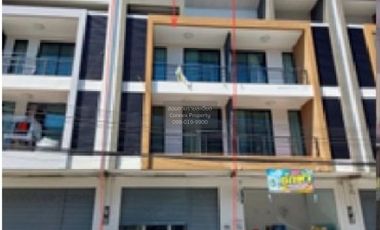 Продажа 4 спальни торговое помещение в Si Racha, Чонбури