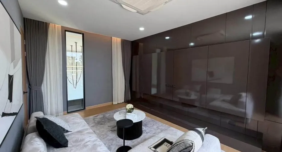 Casa en venta de 4 habitaciones en Lat Krabang, Bangkok