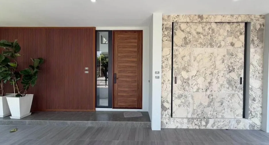 Casa en venta de 4 habitaciones en Lat Krabang, Bangkok