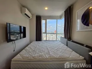 Condo en alquiler de 2 habitaciones en Huai Khwang, Bangkok