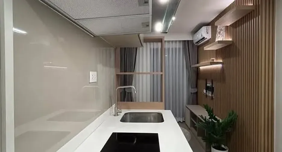 For rent 2 bedrooms condo in Phra Khanong, Bangkok