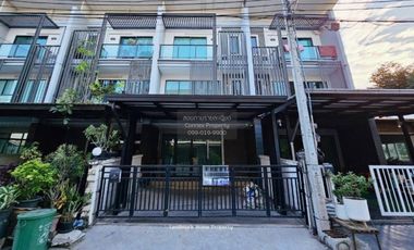 À louer 3 chambres maison de ville à Bang Bua Thong, Nonthaburi