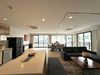 Condo en alquiler de 4 habitaciones en Sathon, Bangkok