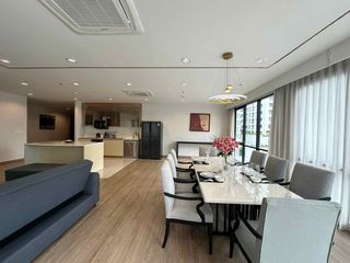 Condo en alquiler de 4 habitaciones en Sathon, Bangkok