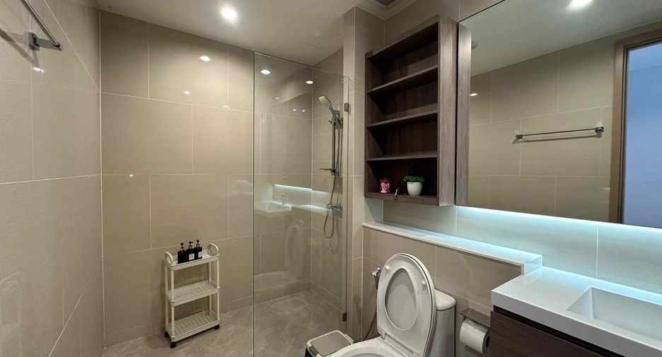 Condo en alquiler de 4 habitaciones en Sathon, Bangkok