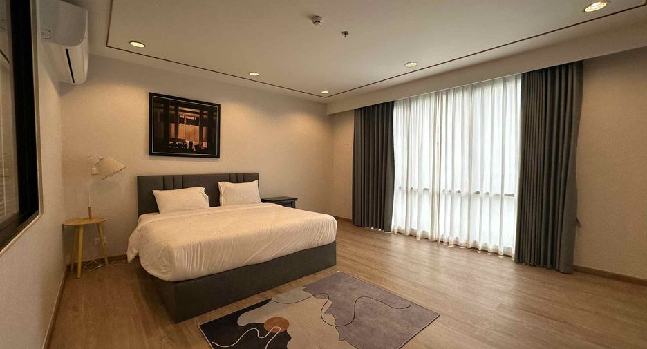 Condo en alquiler de 4 habitaciones en Sathon, Bangkok