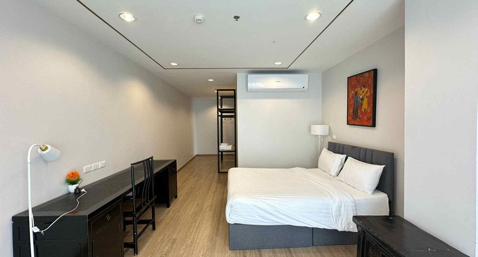 Condo en alquiler de 4 habitaciones en Sathon, Bangkok