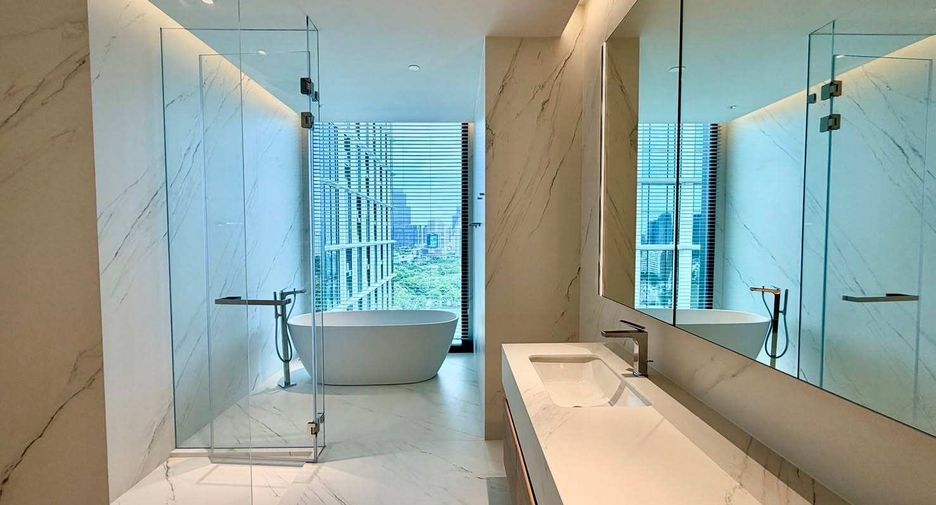 Аренда 3 спальни кондо в Патхум Щан, Бангкок