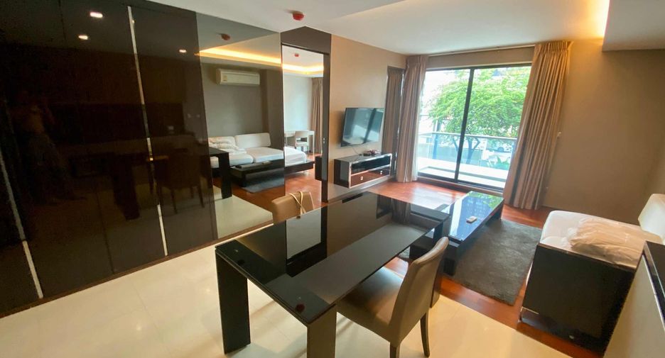 For rent 1 bed condo in Watthana, Bangkok