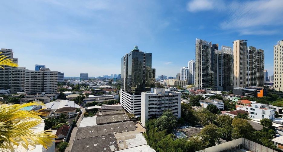 Wohnung zur Miete mit 2 Zimmer in Khlong Toei, Bangkok