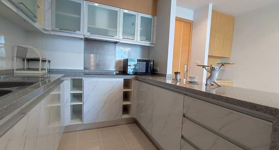 Wohnung zur Miete mit 2 Zimmer in Khlong Toei, Bangkok