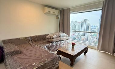 For rent 2 bedrooms condo in Watthana, Bangkok