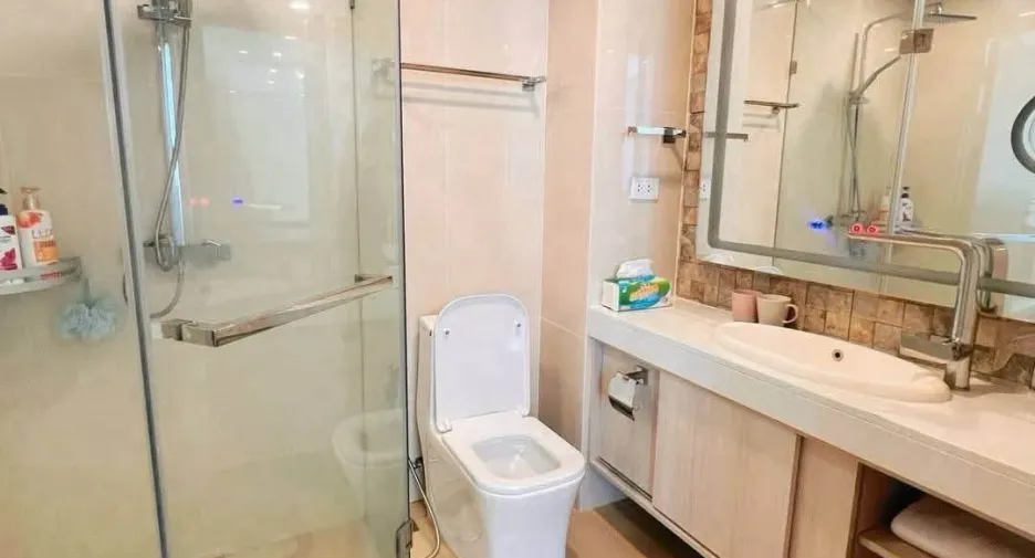出售 2 卧室 公寓 在 Bang Lamung, Chon Buri