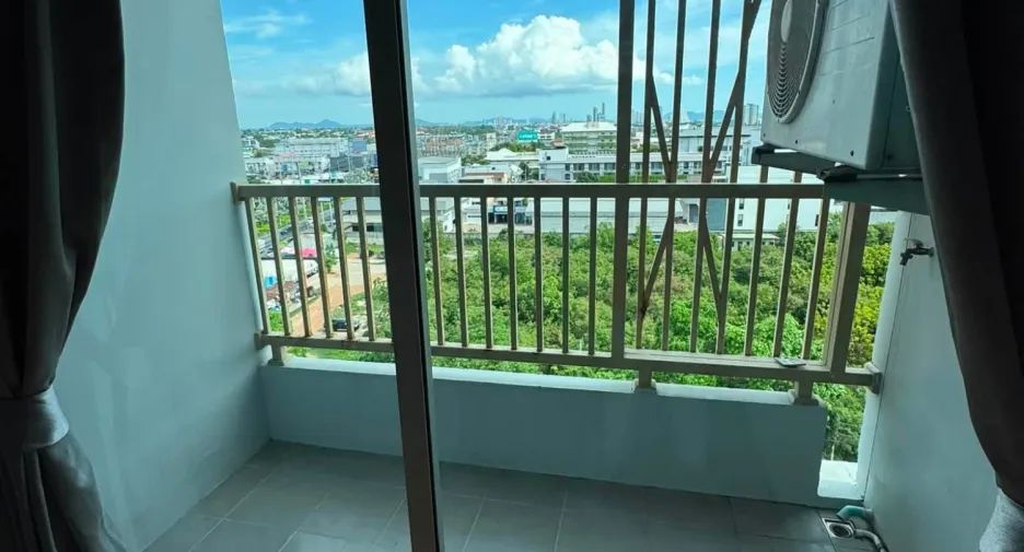For sale 1 bed condo in Bang Lamung, Chonburi