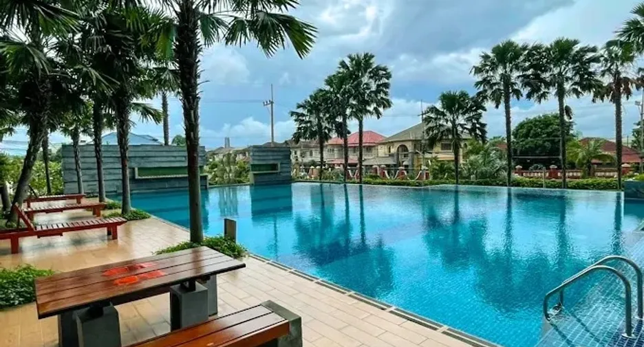 For sale 1 bed condo in Bang Lamung, Chonburi