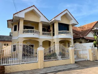 Haus zum Kauf mit 3 Zimmer in Bang Lamung, Chonburi