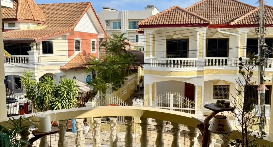 Haus zum Kauf mit 3 Zimmer in Bang Lamung, Chonburi