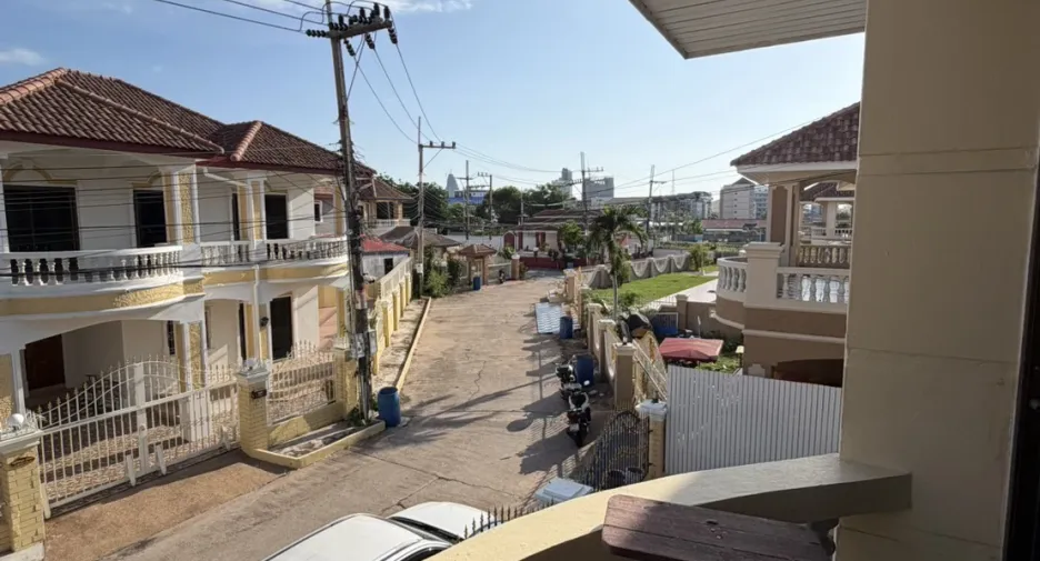 Haus zum Kauf mit 3 Zimmer in Bang Lamung, Chonburi