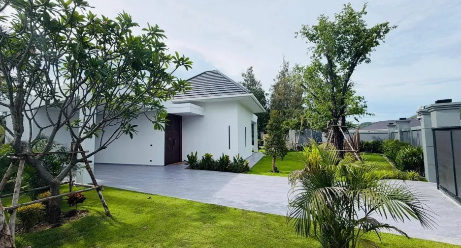 For rent 3 bedrooms villa in Pran Buri, Prachuap Khiri Khan