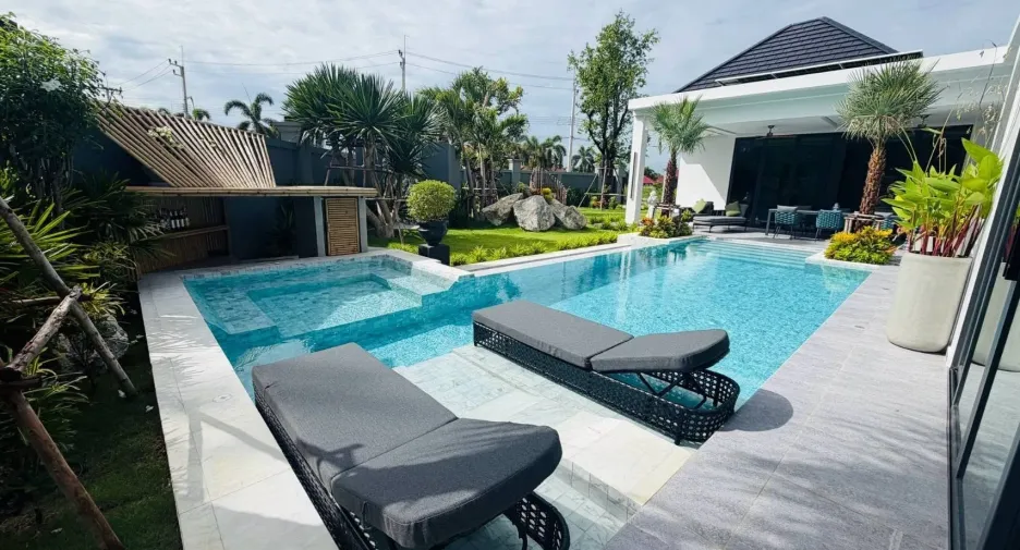 For rent 3 bedrooms villa in Pran Buri, Prachuap Khiri Khan