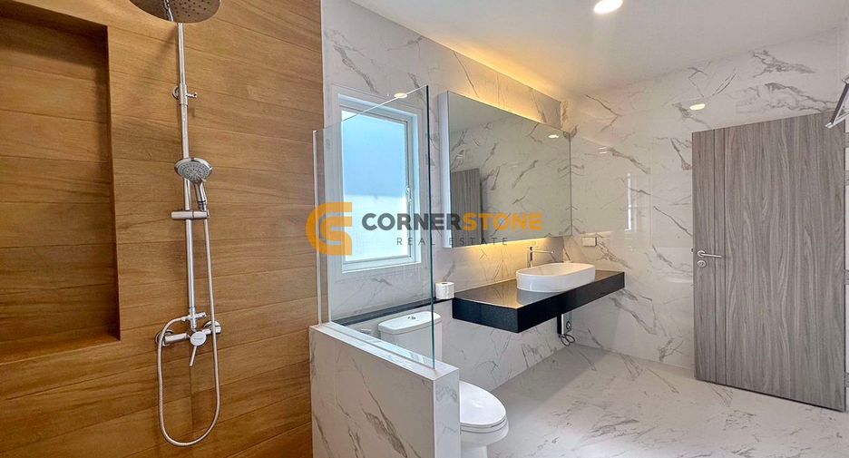 For rent 3 bedrooms house in Huay Yai, Pattaya